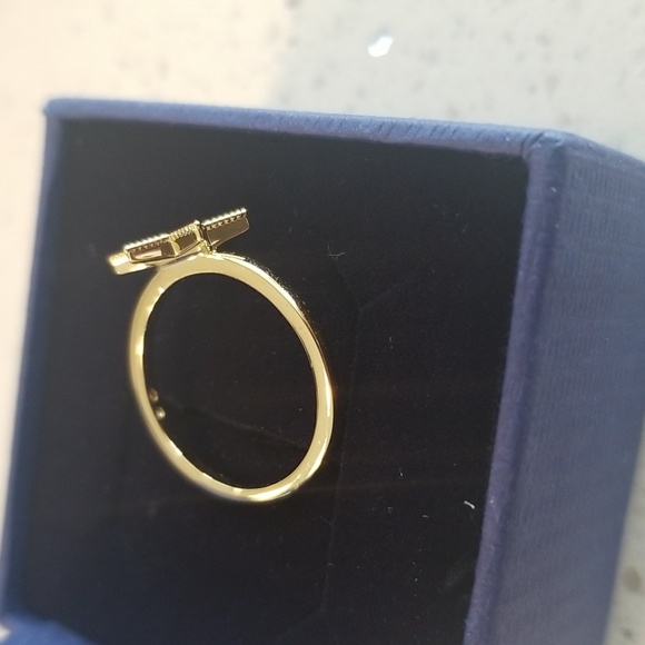 Swarovski crystal star ring - Picture 4 of 4